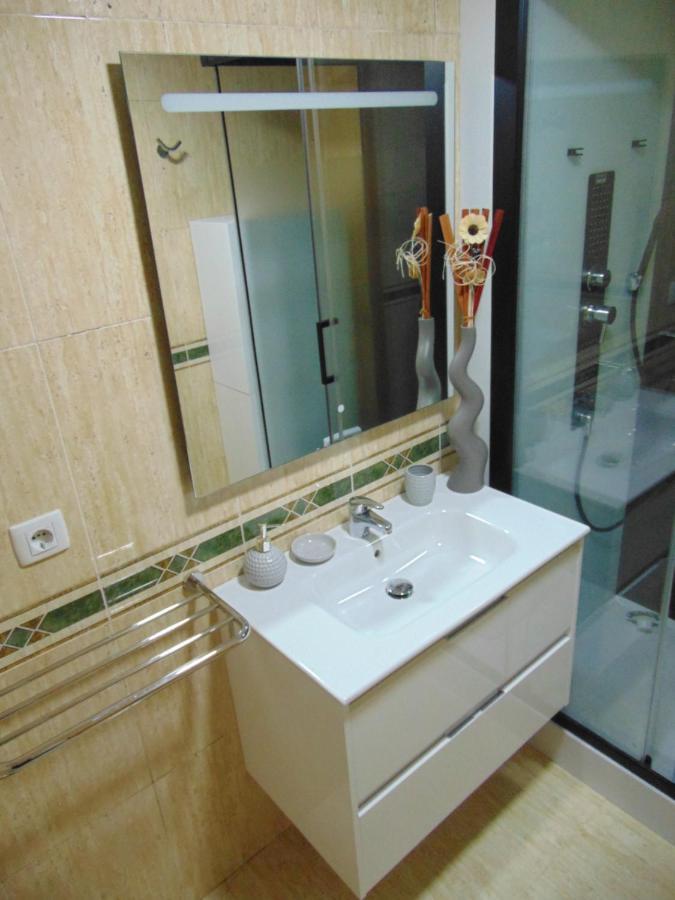 Apartamento Con Jardin Сантяго де Компостела Екстериор снимка
